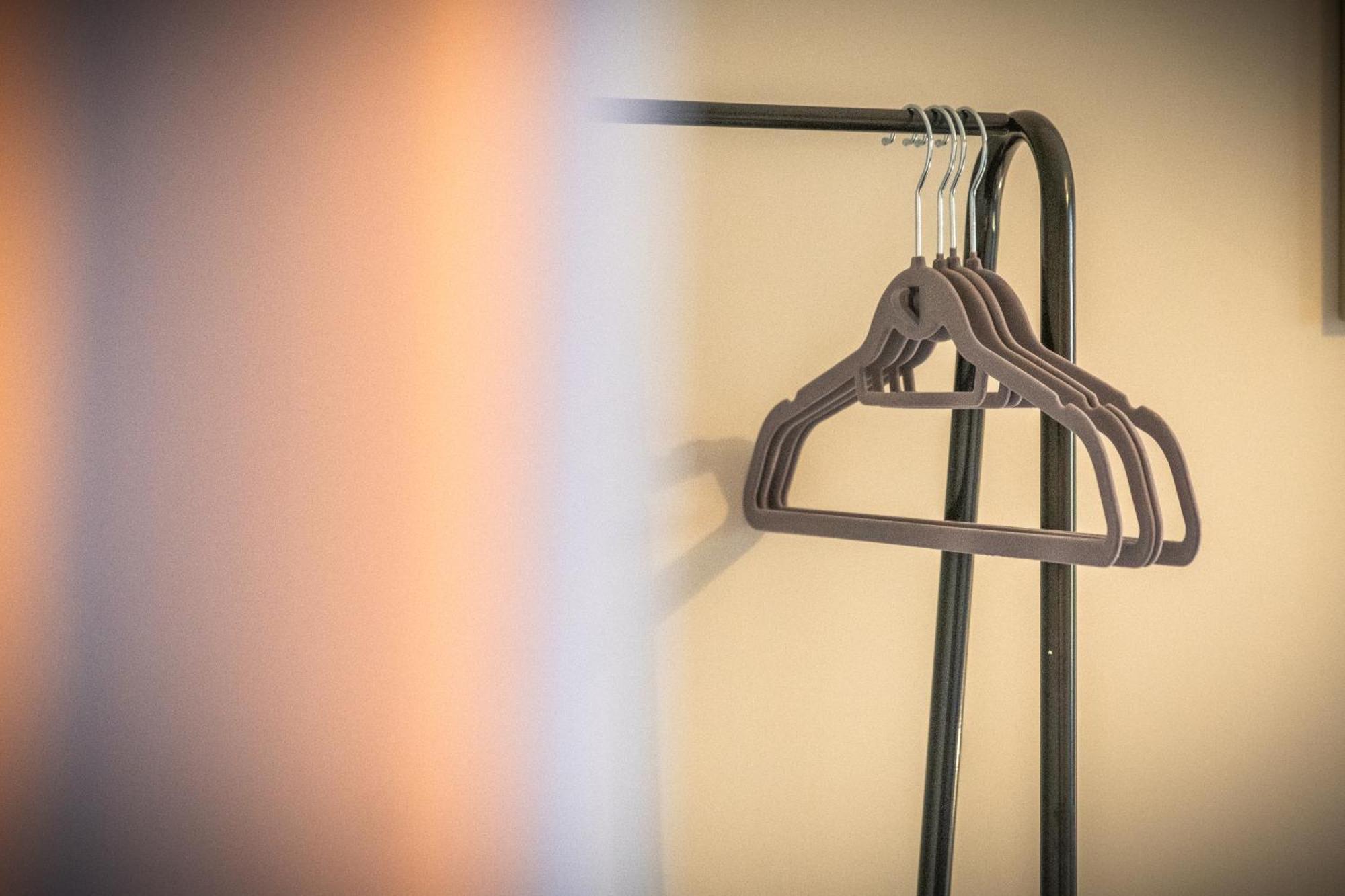 Mk 2-Bedroom Contractor'S Gem, 5 Beds, Sleeps 6, Free Parking Milton Keynes Buitenkant foto