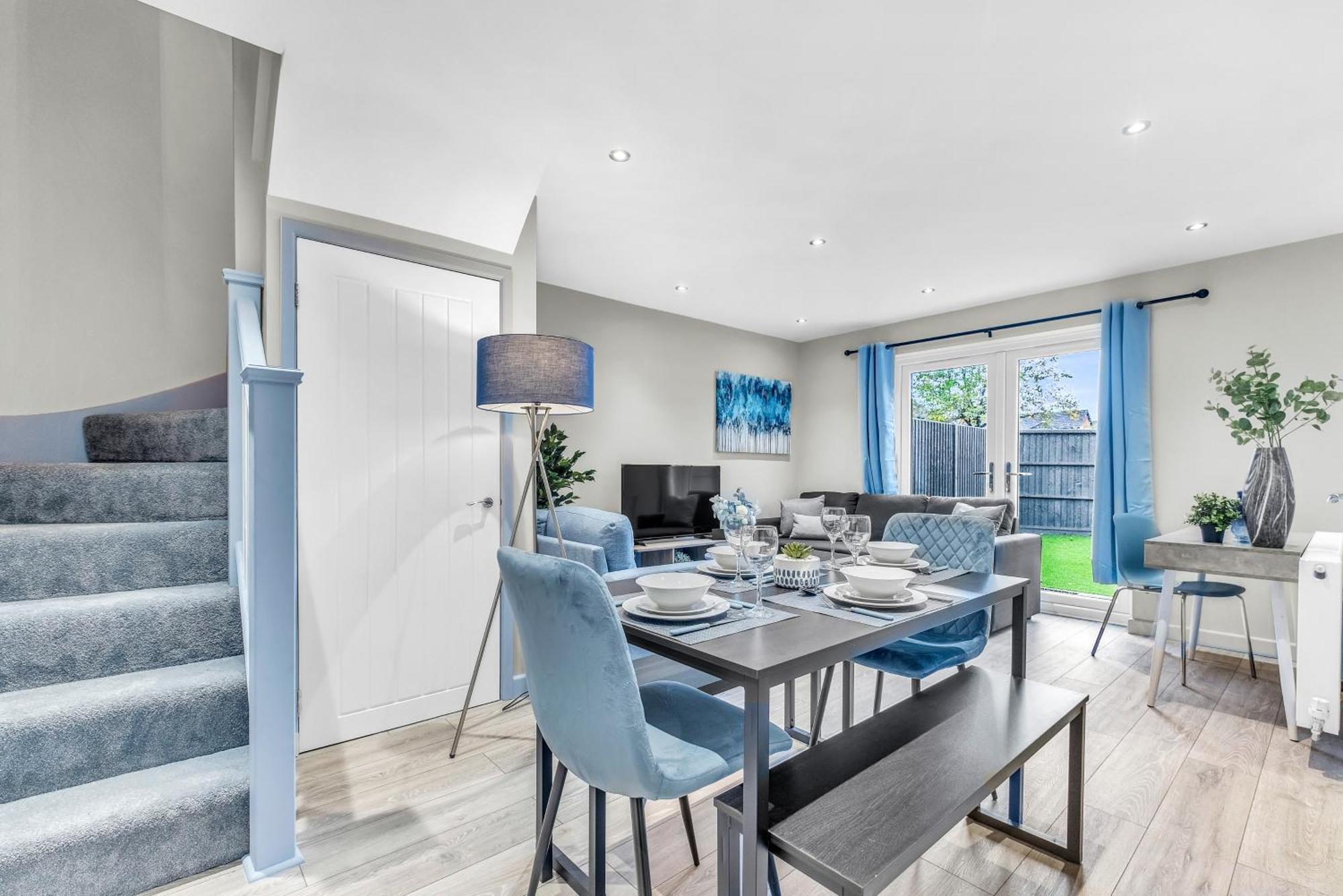 Mk 2-Bedroom Contractor'S Gem, 5 Beds, Sleeps 6, Free Parking Milton Keynes Buitenkant foto